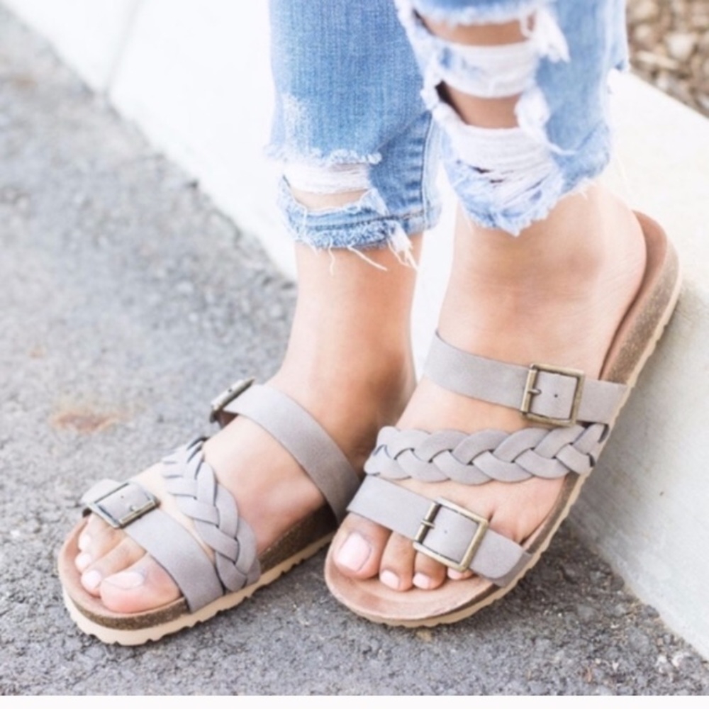 Last Pair! Braid Flatform Sandals Buckle Detail - Picture 2 of 5